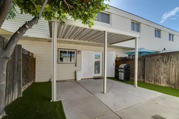 Tempe, AZ 85283,6519 S LA CORTA Drive