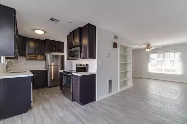 6519 S LA CORTA Drive, Tempe, AZ 85283