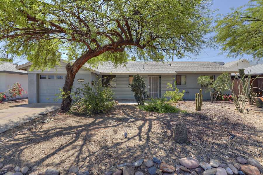 8331 E MONTE VISTA Road, Scottsdale, AZ 85257