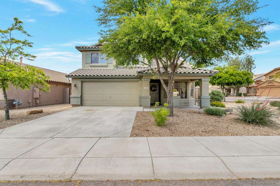 2302 W GAMBIT Trail, Phoenix, AZ 85085