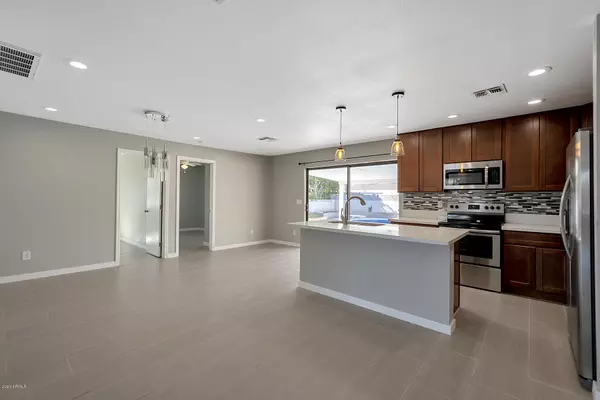 Tempe, AZ 85282,4700 S GRANDVIEW Avenue
