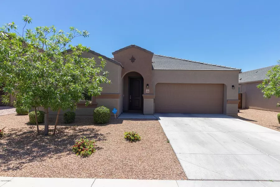 9319 W MEDLOCK Drive, Glendale, AZ 85305