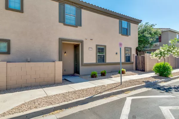 Phoenix, AZ 85043,1424 N 80TH Drive