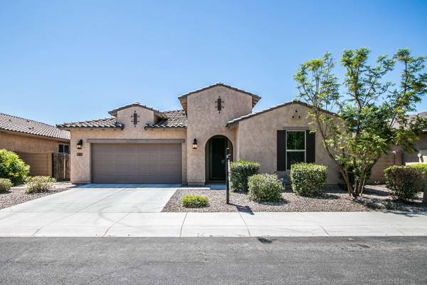 Gilbert, AZ 85297,1437 E WARBLER Road