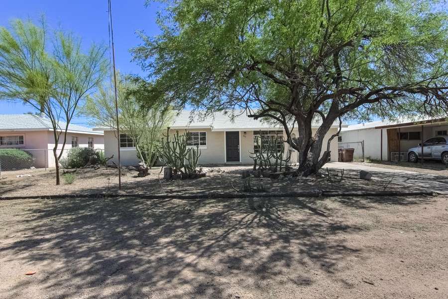 745 W PINKLEY Avenue, Coolidge, AZ 85128