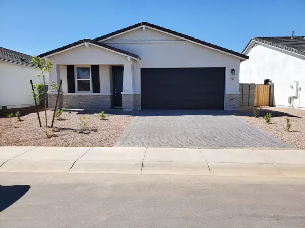 567 E Hazelnut Lane, San Tan Valley, AZ 85140