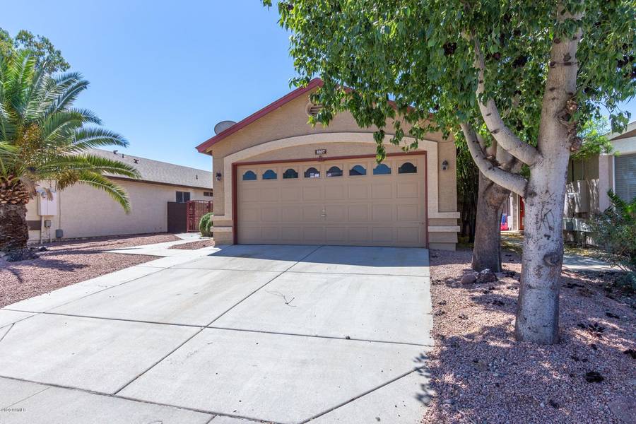 6327 W Lawrence Lane, Glendale, AZ 85302