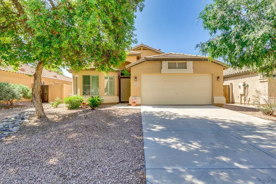 135 W HOLSTEIN Trail, San Tan Valley, AZ 85143