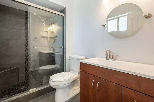 Phoenix, AZ 85044,4321 E LA PUENTE Avenue