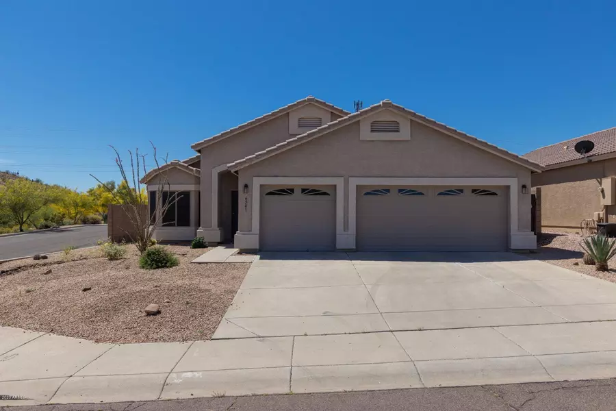 6501 W WHISPERING WIND Drive, Glendale, AZ 85310