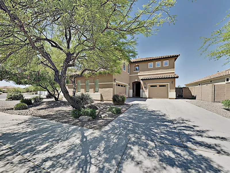 570 E RAVEN Court, Gilbert, AZ 85297