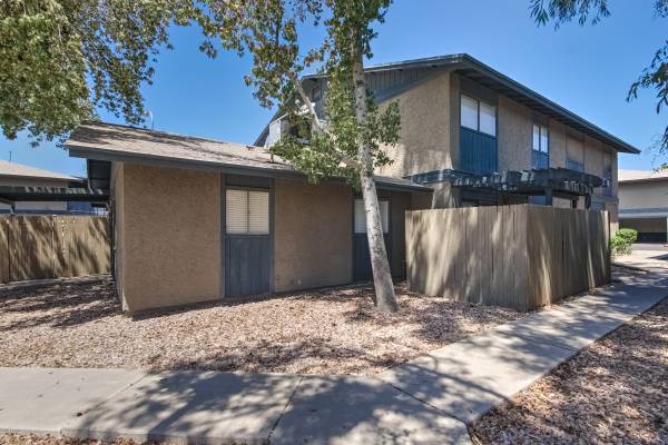 Chandler, AZ 85225,286 W Palomino Drive #50