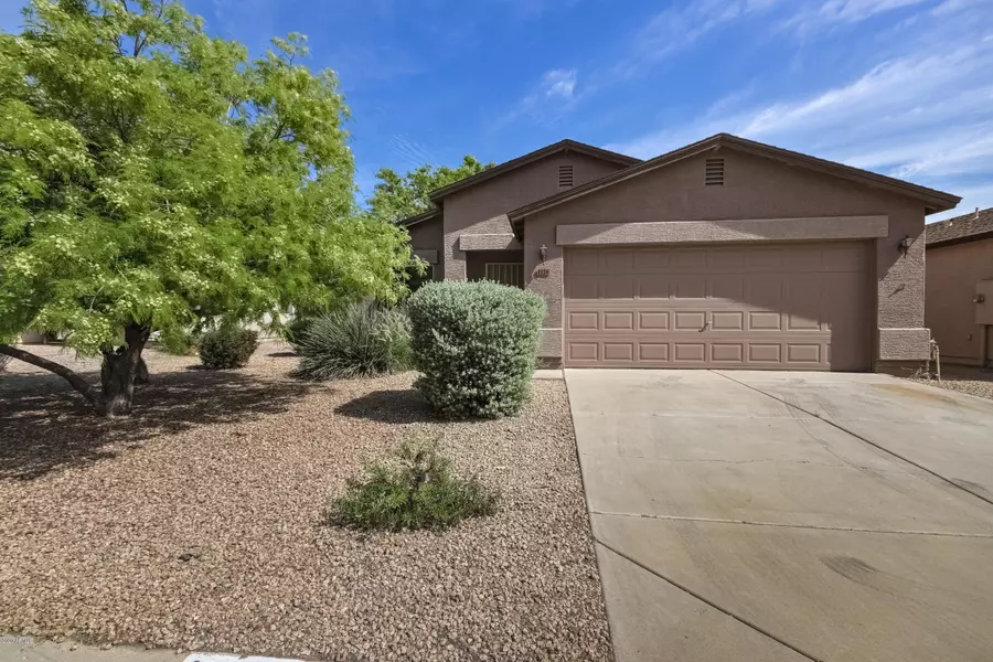 1120 E OMEGA Drive, San Tan Valley, AZ 85143