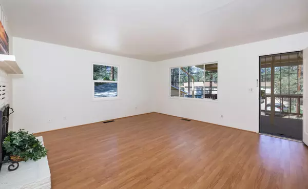 Prescott, AZ 86303,1121 S HILL Drive