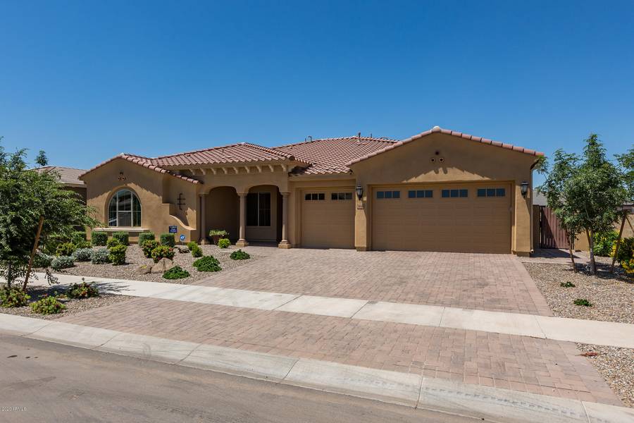 10328 E ALPHA Avenue, Mesa, AZ 85212