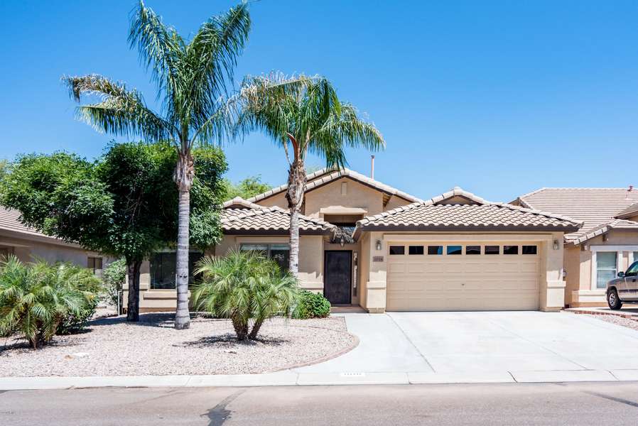 1018 E SHARI Street, San Tan Valley, AZ 85140