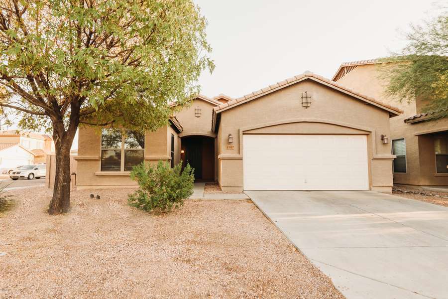 4307 W T RYAN Lane, Laveen, AZ 85339