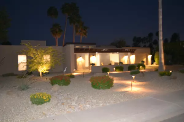 8701 N 80TH Place, Scottsdale, AZ 85258