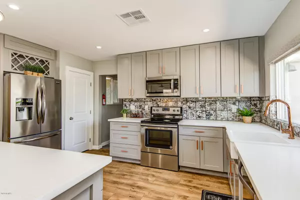 4981 E Acoma Drive, Scottsdale, AZ 85254