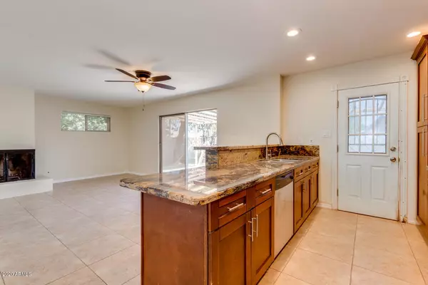 Tempe, AZ 85282,120 E ERIE Drive