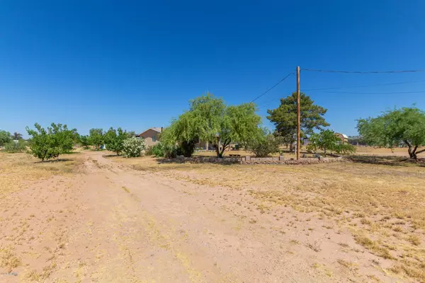 San Tan Valley, AZ 85140,43494 N DUSTIN Avenue