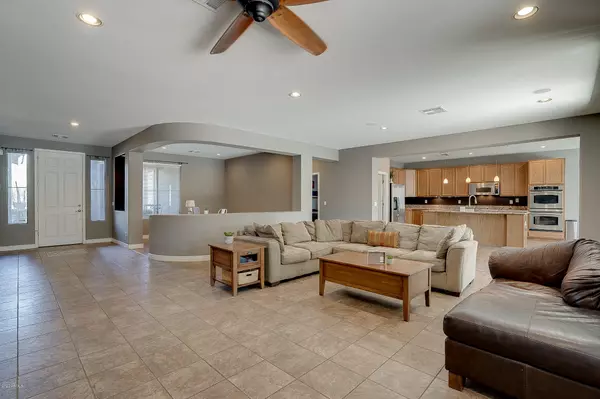 Chandler, AZ 85249,4165 S ROGER Way