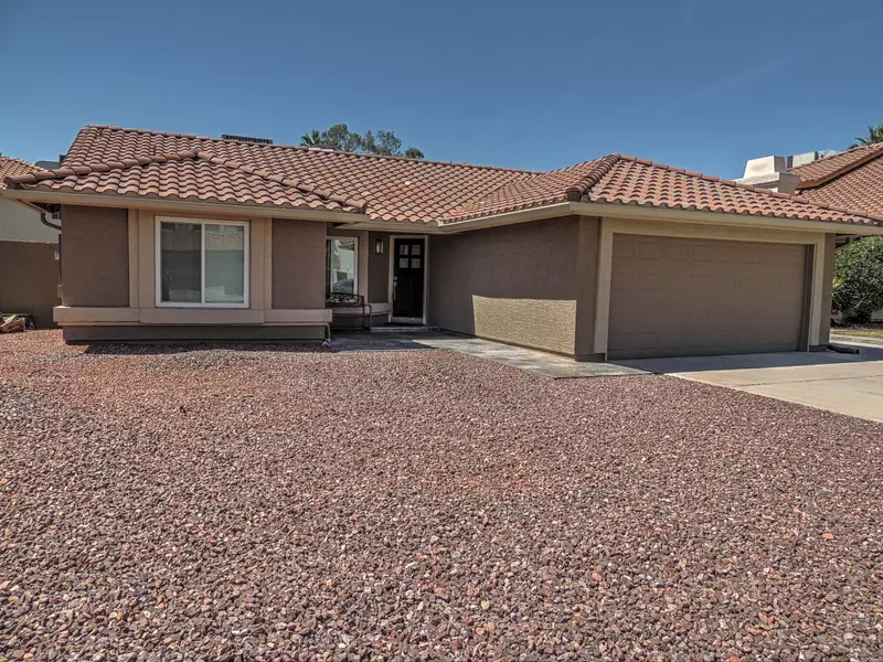 4327 E TANGLEWOOD Drive, Phoenix, AZ 85048