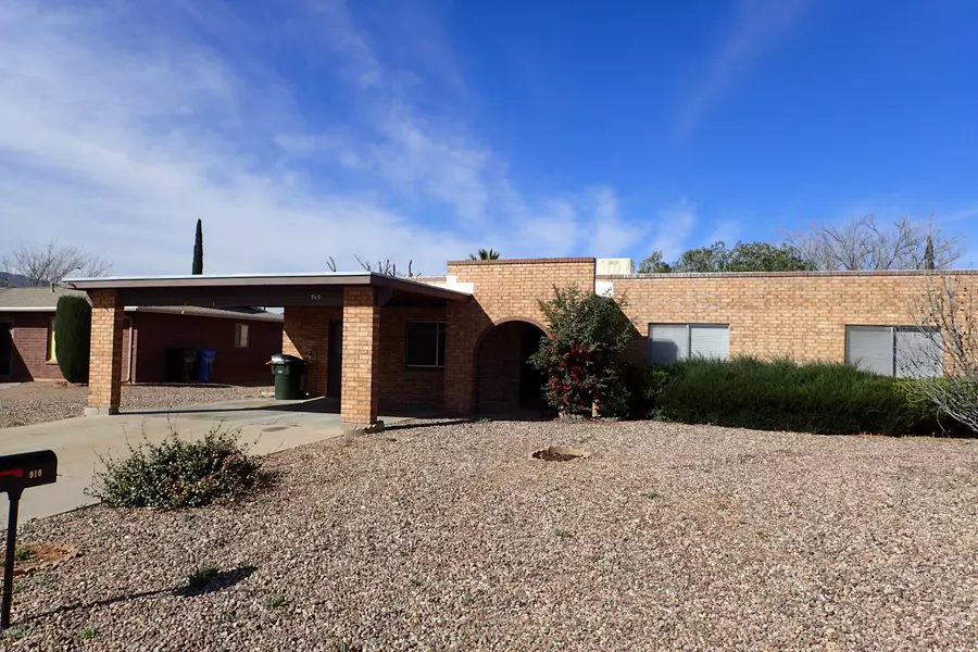 910 PICO Court, Sierra Vista, AZ 85635