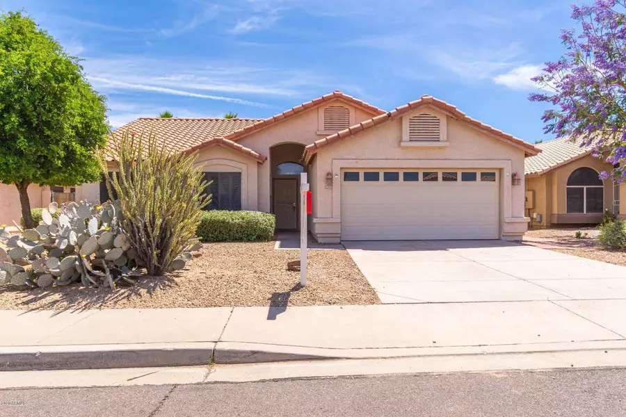 12205 W CAMBRIDGE Avenue, Avondale, AZ 85392