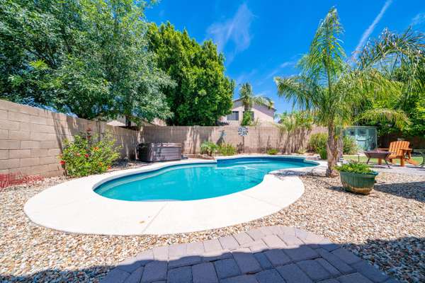 Chandler, AZ 85248,2216 W PERIWINKLE Way