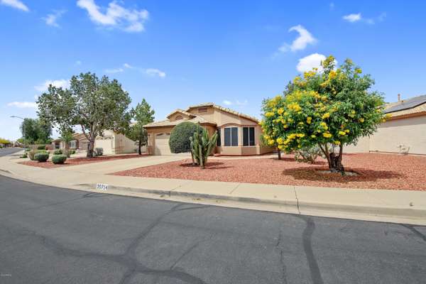 Sun City, AZ 85373,20714 N VENTANA Drive E