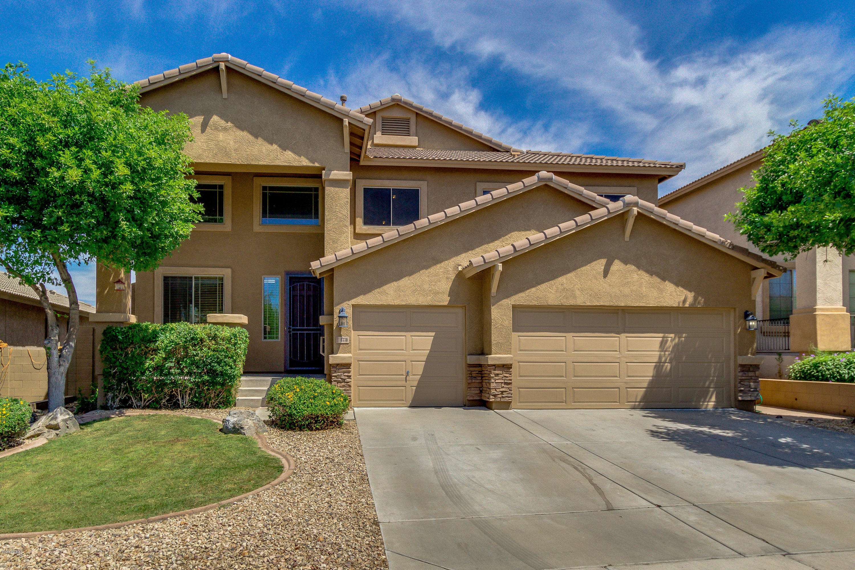 4330 W KENAI Drive, New River, AZ 85087