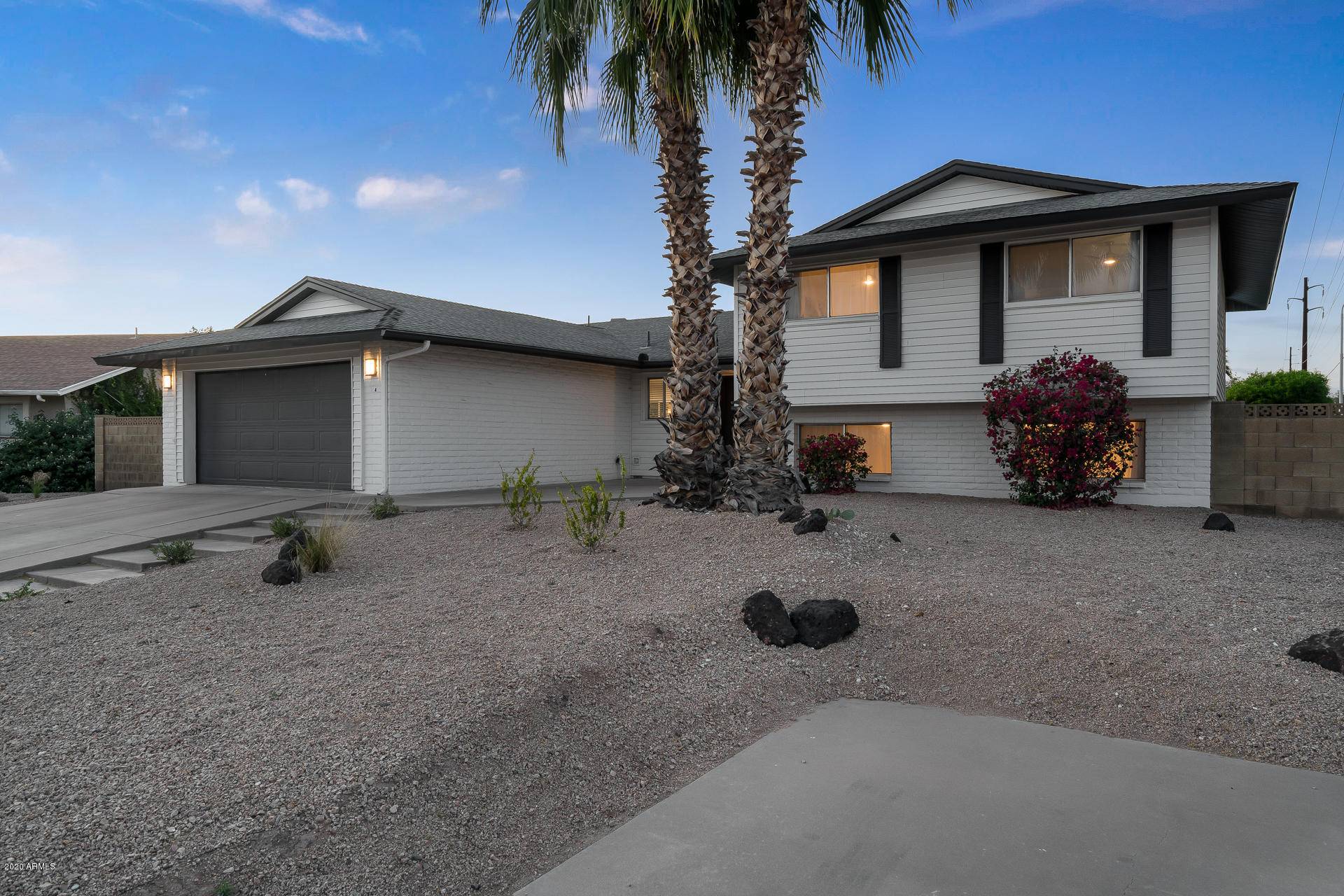 8762 E MONTEREY Way, Scottsdale, AZ 85251