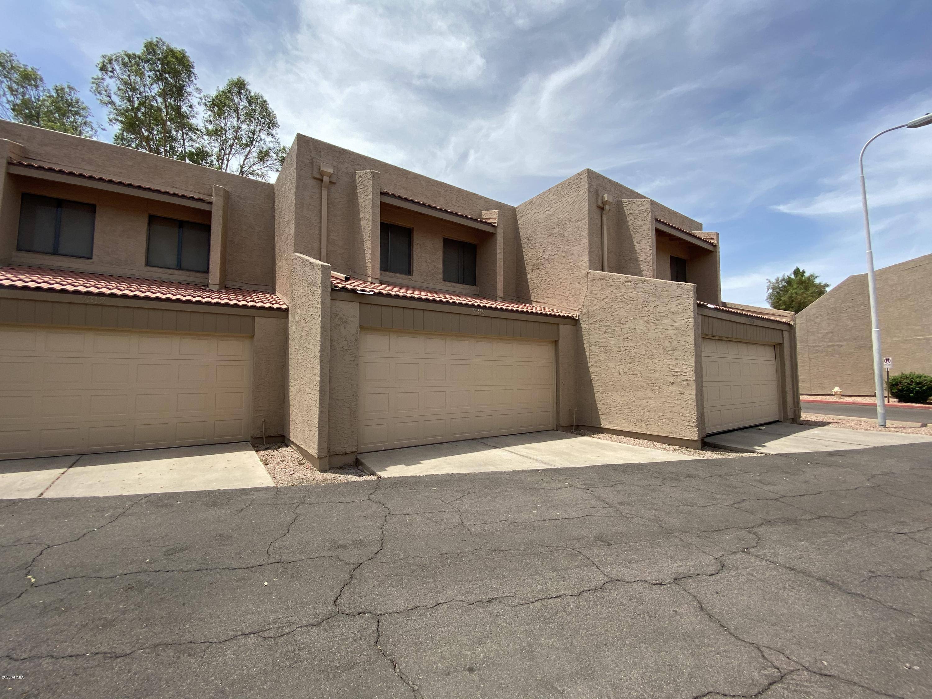 7318 N 43RD Lane, Glendale, AZ 85301