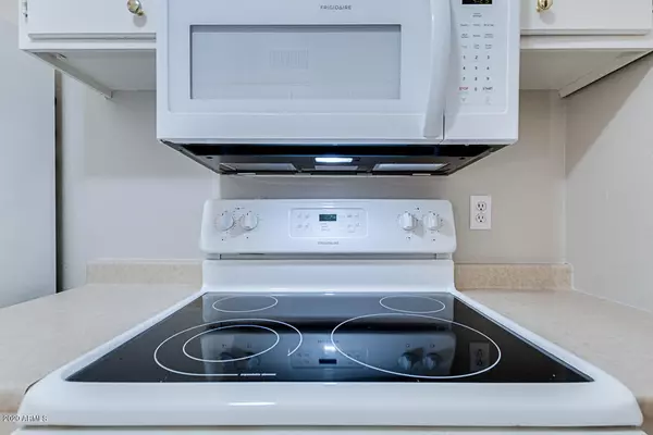 Tempe, AZ 85283,6617 S PALM Drive