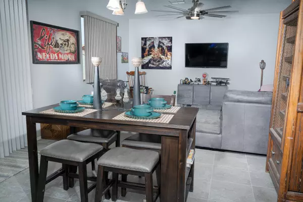 Tolleson, AZ 85353,12164 W PIONEER Street