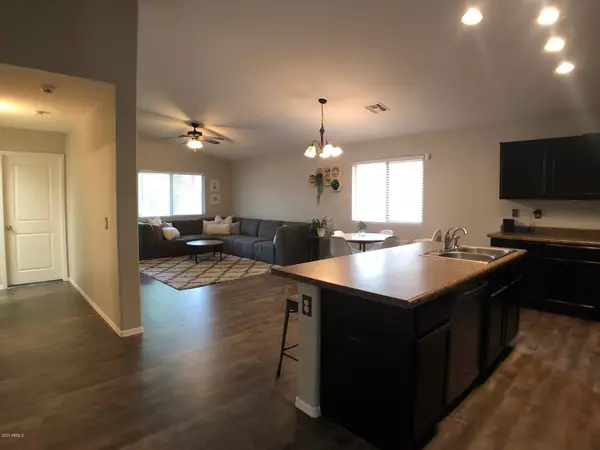 Tolleson, AZ 85353,8914 W SUPERIOR Avenue