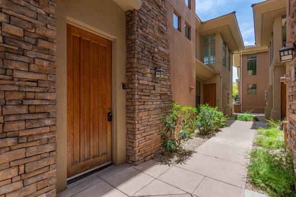 Scottsdale, AZ 85260,14450 N THOMPSON PEAK Parkway #214