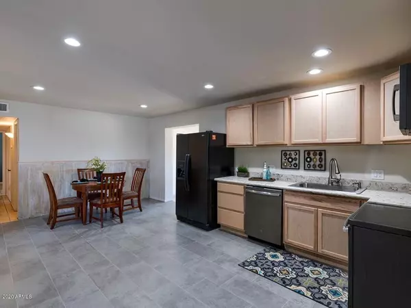 Tempe, AZ 85282,602 E BROADWAY Lane