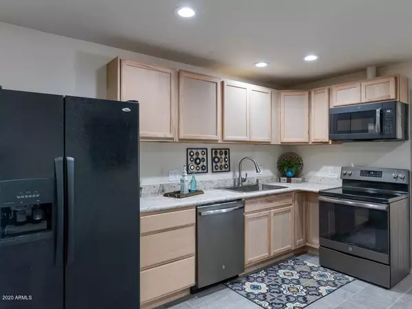 Tempe, AZ 85282,602 E BROADWAY Lane