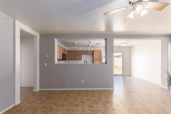 Phoenix, AZ 85043,6038 W ENCINAS Lane