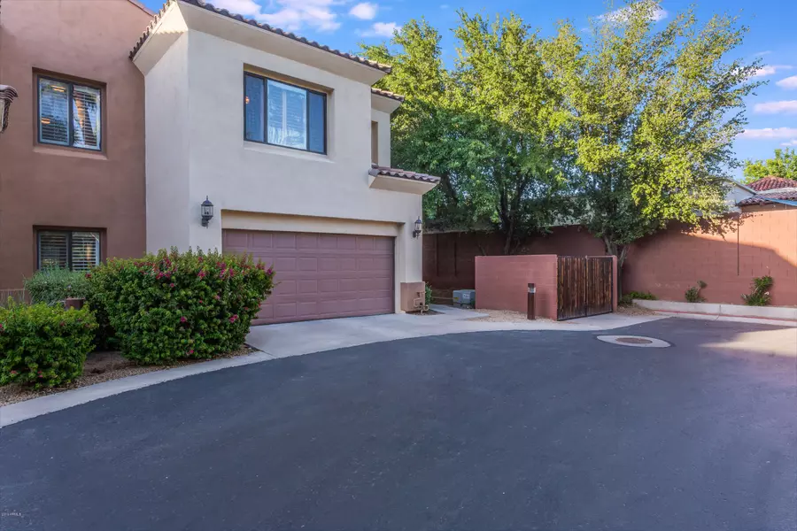 1102 W GLENDALE Avenue #125, Phoenix, AZ 85021