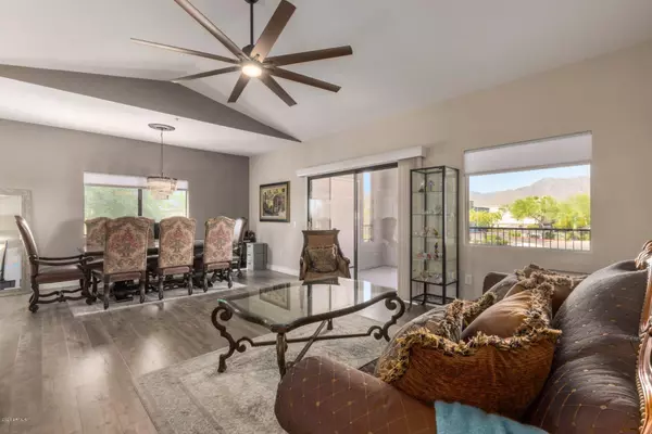 9455 E RAINTREE Drive #2013, Scottsdale, AZ 85260