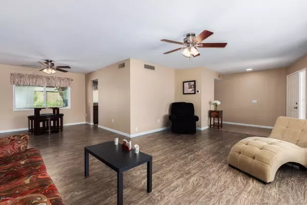 Tempe, AZ 85283,1804 E COLGATE Drive