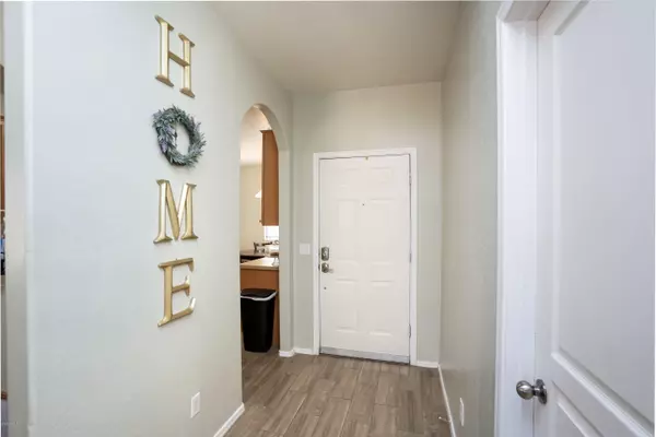 Phoenix, AZ 85041,816 W LYDIA Lane