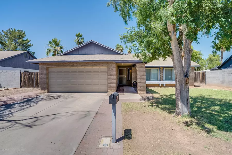 2124 W SILVERGATE Drive, Chandler, AZ 85224