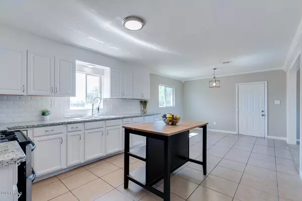 Wittmann, AZ 85361,33019 N 215TH Avenue