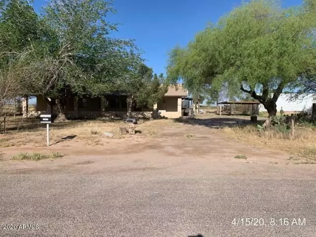 40 N SUNSET Lane, Coolidge, AZ 85128