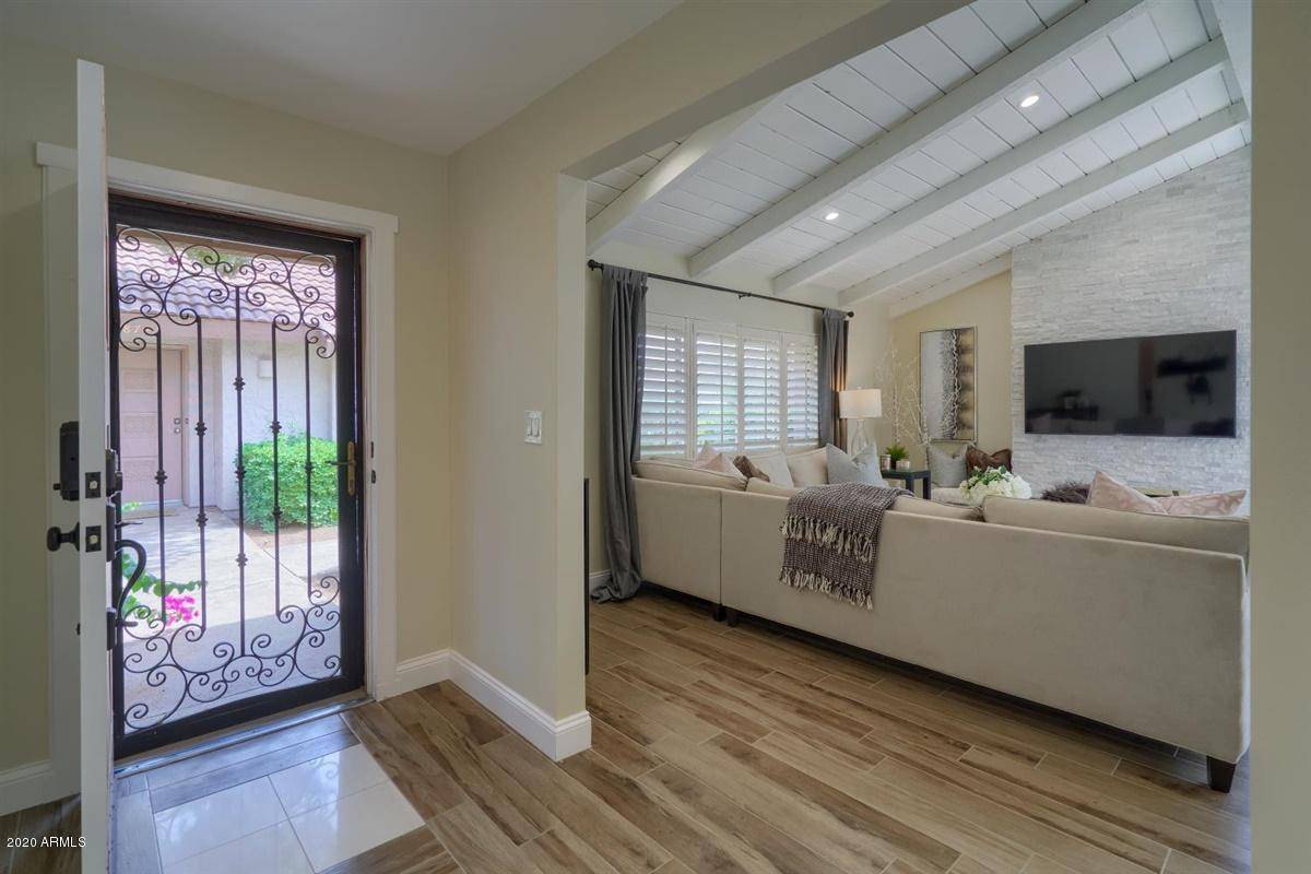 Scottsdale, AZ 85258,8735 E VIA DE LA LUNA Road