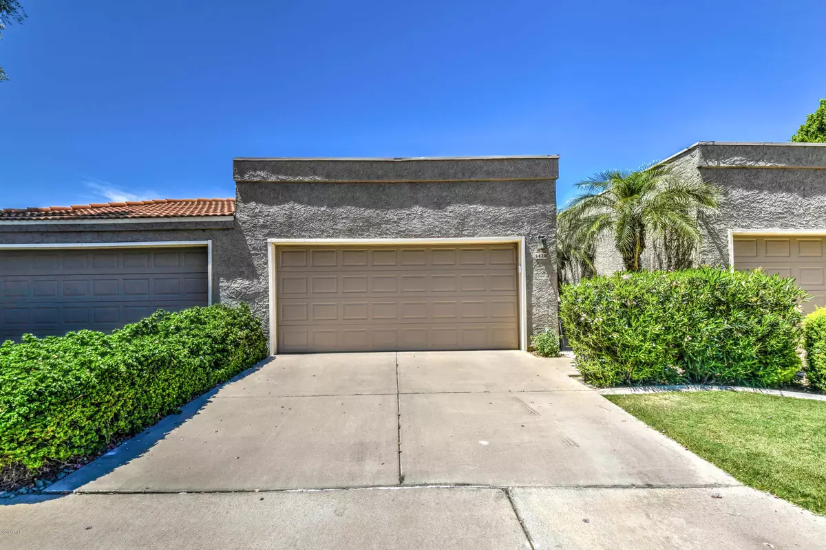 Tempe, AZ 85283,5420 S CLAMBAKE BAY Court